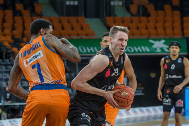 季还能展露 季还能展露